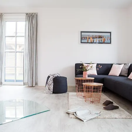 Schilfrohrsaenger 45 * Fuhlendorf (Mecklenburg-Vorpommern)