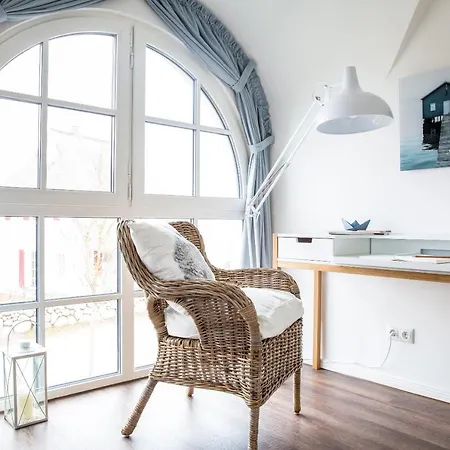 Schilfrohrsaenger 45 *